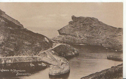 Cornwall Postcard - Entrance To Harbour, Boscastle  6070A