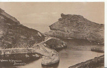 Load image into Gallery viewer, Cornwall Postcard - Entrance To Harbour, Boscastle  6070A
