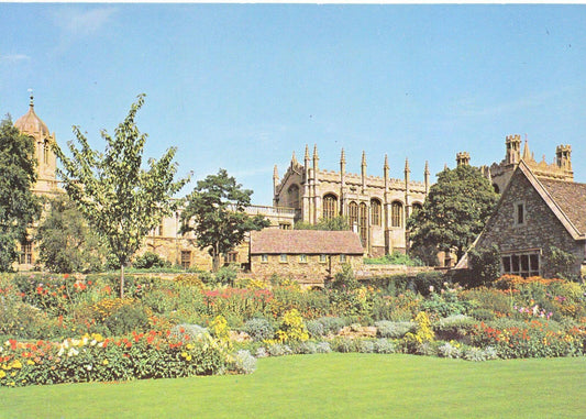 Oxfordshire Postcard - Christ Church, The Memorial Garden    SM153