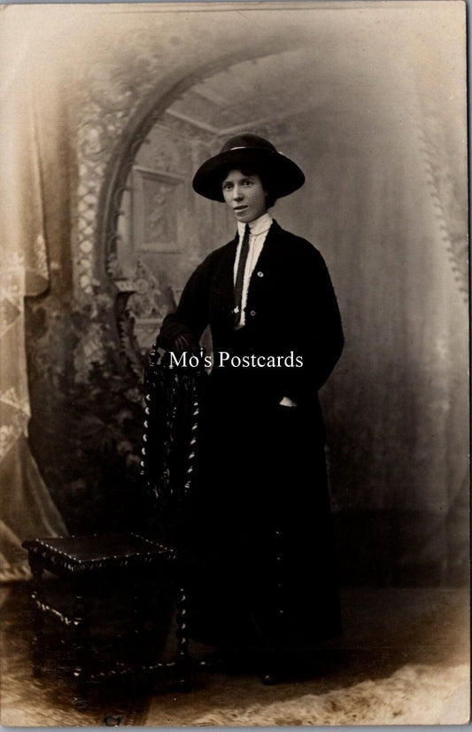 Ancestors Postcard -Portrait of a Lady, Vintage Fashions, Family History RS40201