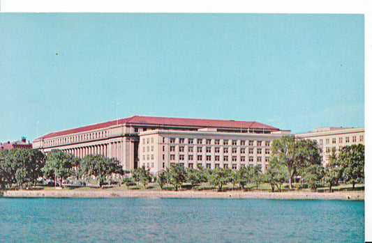 America Postcard - Bureau of Engraving, Washington D.C.   SL337