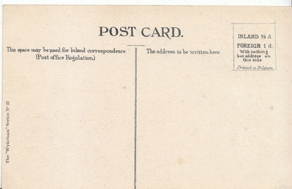 Hampshire Postcard - The Ancient Font. Winchester Cathedral     ZZ2655