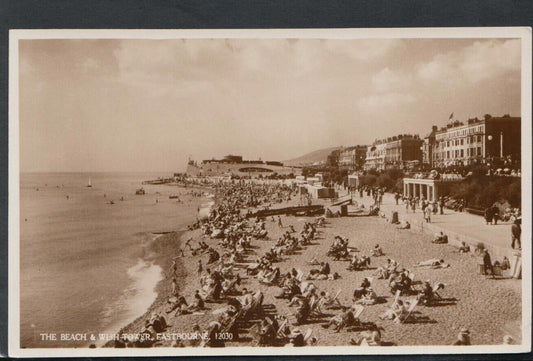 Sussex Postcard - The Beach & Wish Tower, Eastbourne  RS18370