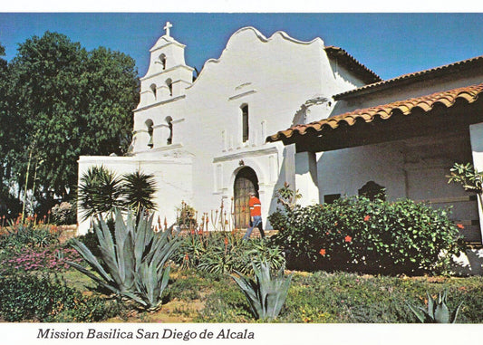 America Postcard - Mission Basilica, San Diego De Alcala, California    SM176