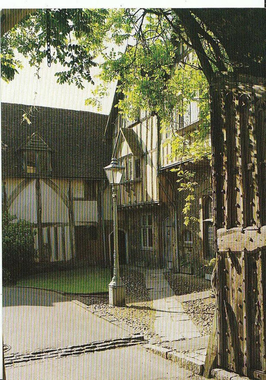 Hampshire Postcard - Winchester Cathedral. Cheyney Gate to Cathedral Close AB502