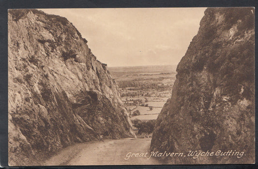 Worcestershire Postcard - Great Malvern, Wyche Cutting   RS13940