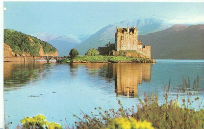 Scotland Postcard - Eilean Donan Castle   AB72
