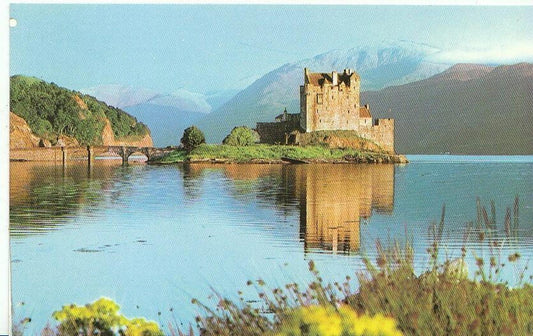 Scotland Postcard - Eilean Donan Castle   AB72