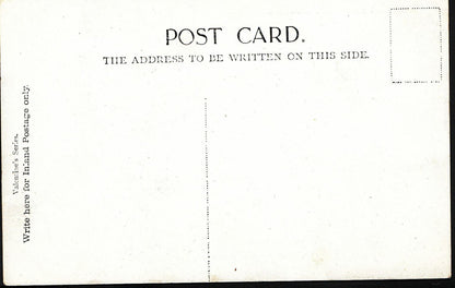 Sussex Postcard - Parade and Beach, Littlehampton  A6358
