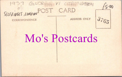 London Postcard - Selfridge’s Department Store, Coronation Decorations   RS39237