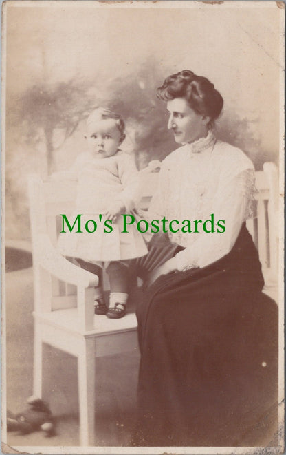 Ancestors Postcard - Studio Portrait, Mother and Child on a Bench Ref.RS30959