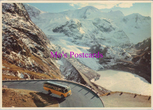 Switzerland Postcard - Swiss Alpine Postal Motor Coaches  RR20526