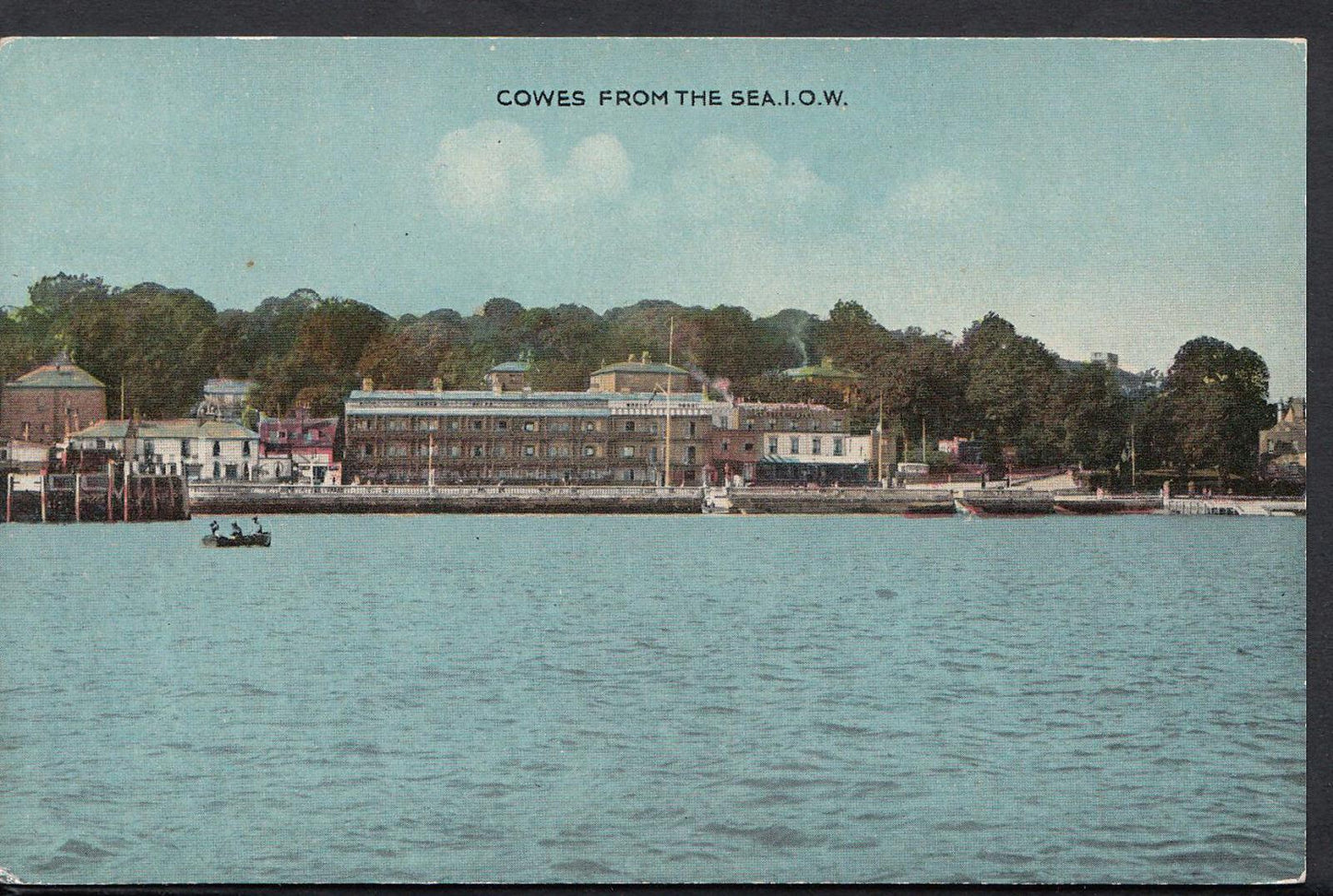 Isle of Wight Postcard - Cowes From The Sea   RS1339