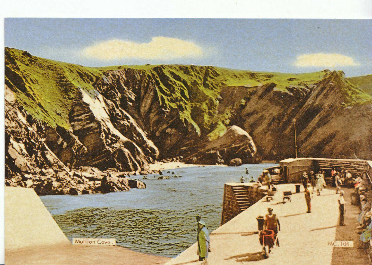 Cornwall Postcard - Mullion Cove  LSL663