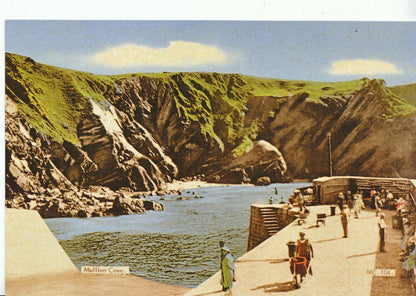 Cornwall Postcard - Mullion Cove  LSL663
