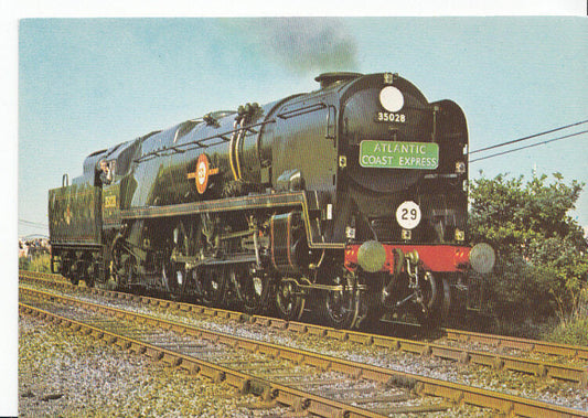 Railways Postcard - Trains - S.R.Bulleid Pacific 4-6-2 No.35028 - EB192