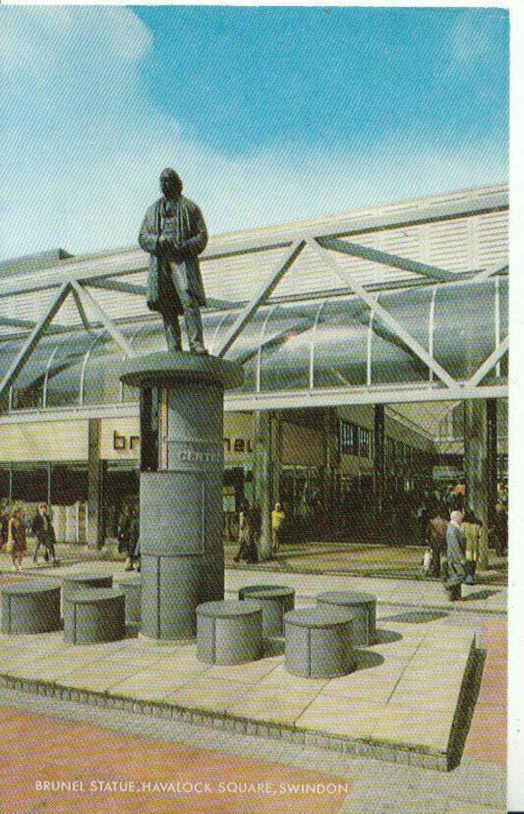 Wiltshire Postcard: Swindon Town Centre, Isambard Kingdom Brunel Statue 10001A