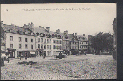France Postcard - Treguier - Un Coin De La Place Du Martray  RS5207