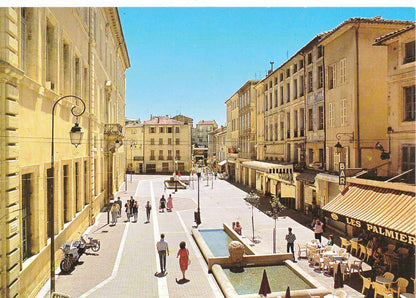 France Postcard - Carpentras, Vaucluse,  La Place Du Palais   SM160