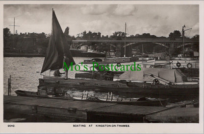 London Postcard: Boating at Kingston-On-Thames River Pleasure Boats RT2439