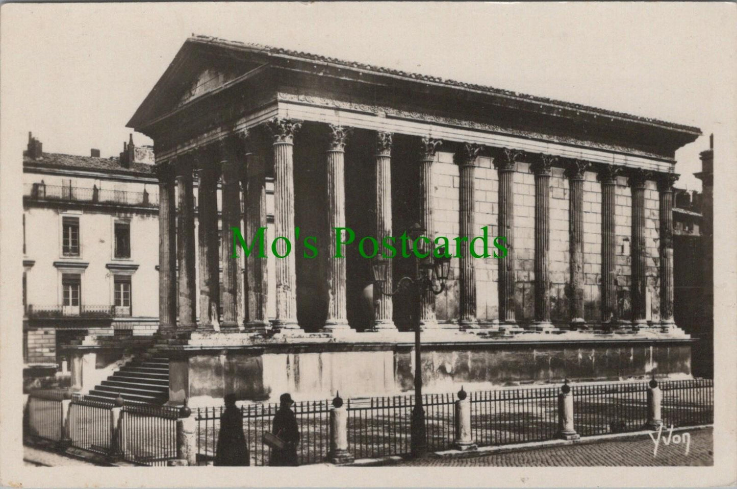 France Postcard - La Maison Carree, Nimes, Gard RS28192
