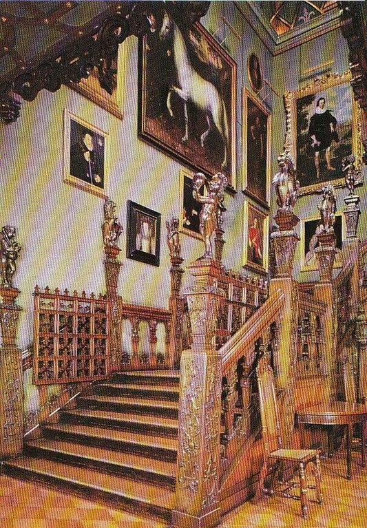 Hertfordshire Postcard - The Grand Staircase, Hatfield House    AB705