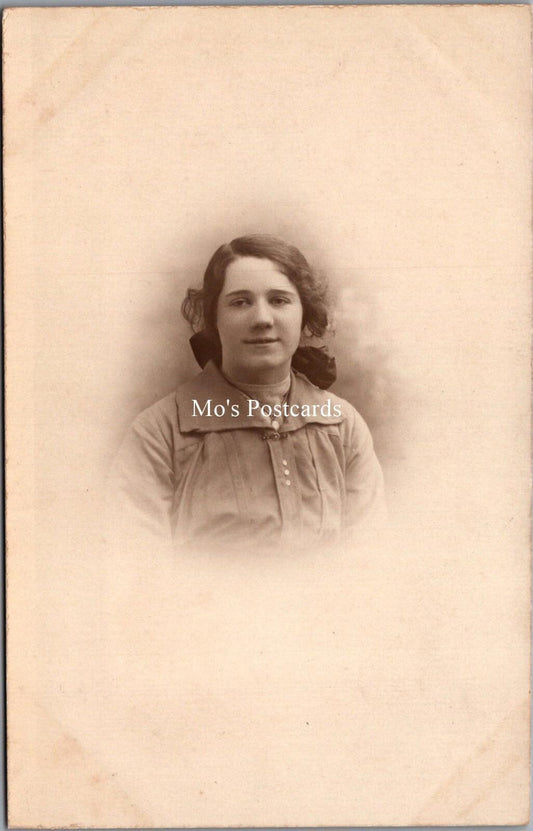 Ancestors Postcard -Portrait of a Girl, Vintage Fashions, Family History RS40200