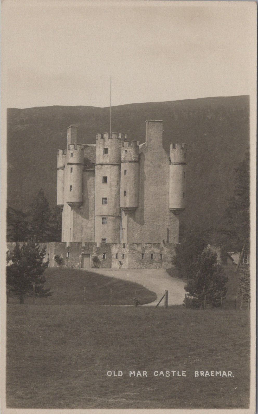 Aberdeenshire Postcard: Old Mar Castle Braemar Scottish Highlands 1920s XT5003