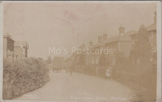 Hampshire Postcard:Ringwood Road Totton Street Scene Carriage RPPC 1910's XT3516