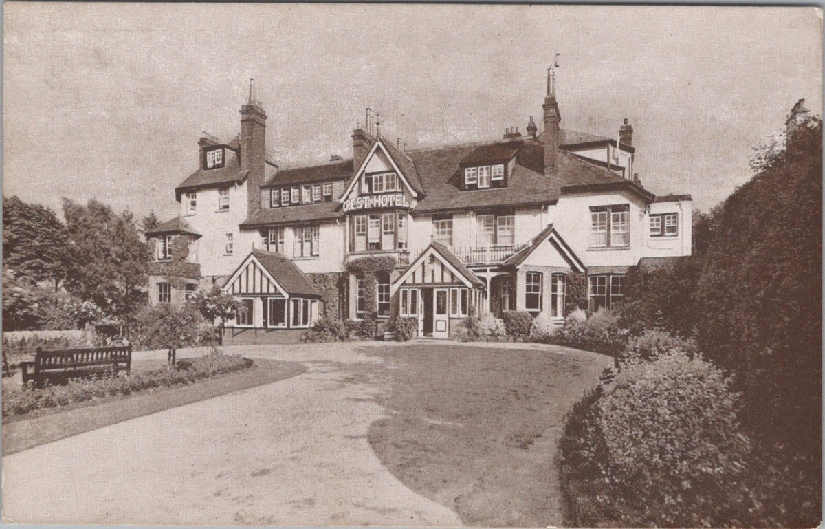 Sussex Postcard: Crowborough Crest Hotel Main Road View Building 1930's XT5037