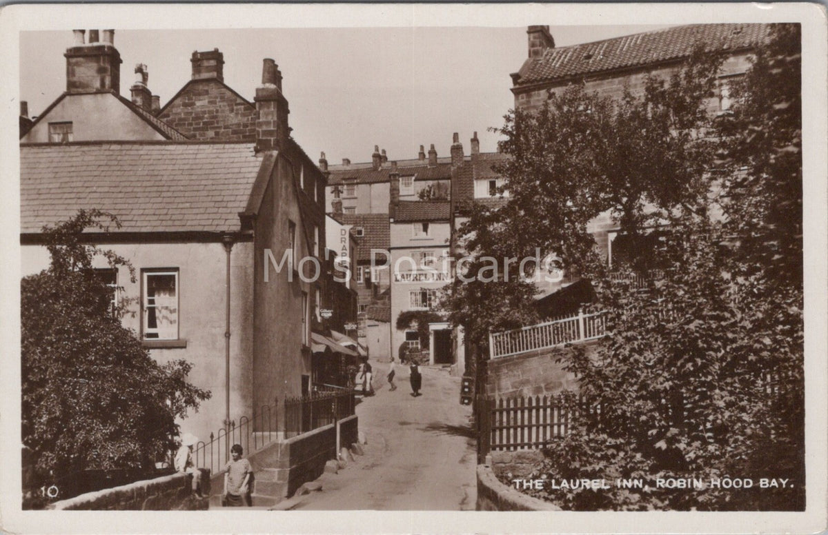 Yorkshire Postcard: Robin Hoods Bay The Laurel Inn 1930's, RPPC XT3650