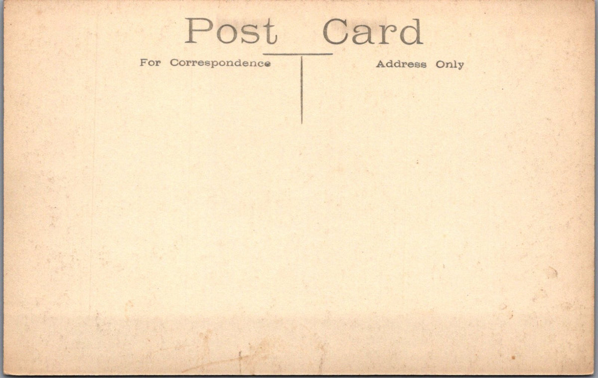 Northamptonshire Postcard:Rockingham Castle The Gateway Twin Towers 1920s XT5010