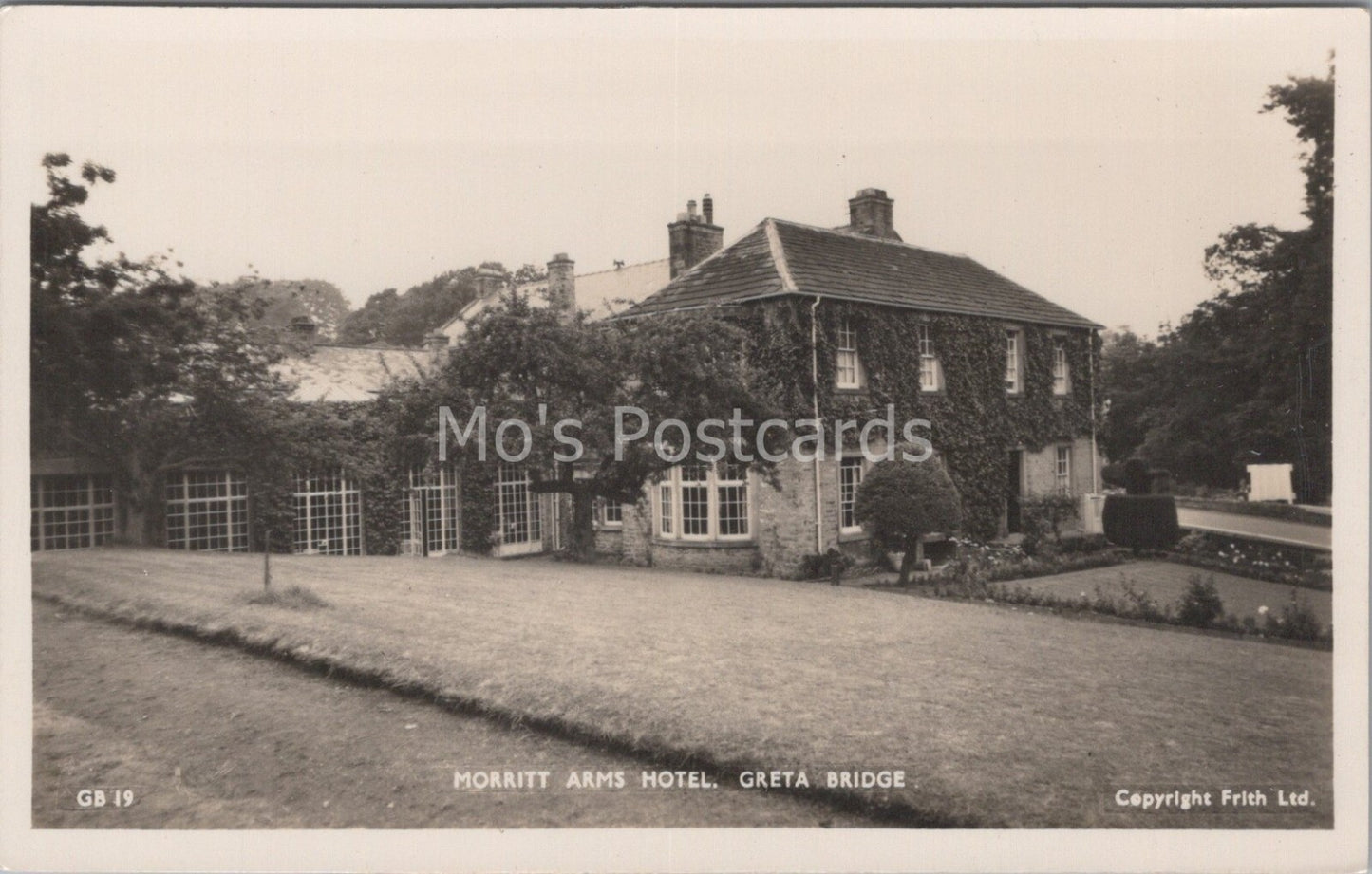 County Durham Postcard: Morritt Arms Hotel Greta Bridge View XT3736