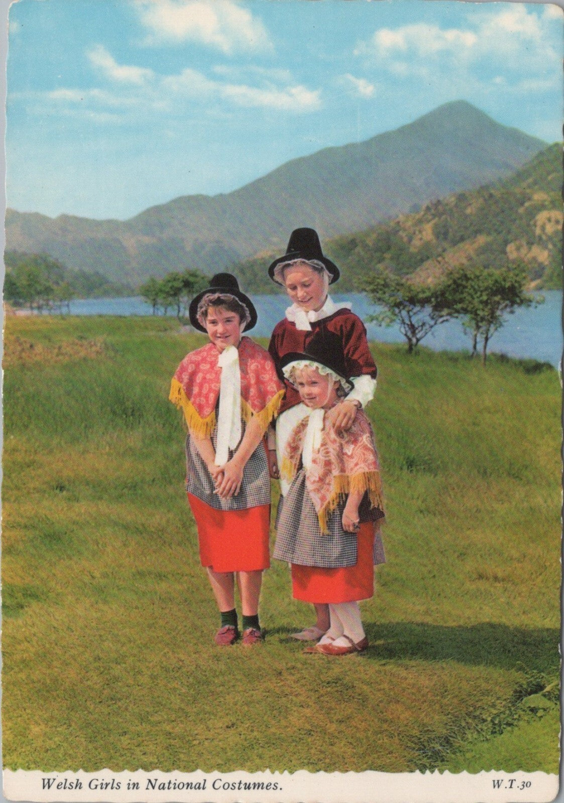 Wales Postcard: Welsh Girls In National Costumes Traditional Dress XT3862