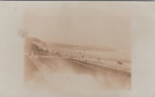 Isle Of Man Postcard: Douglas Promenade Seaside Beach Walkway View 1910s XT5387