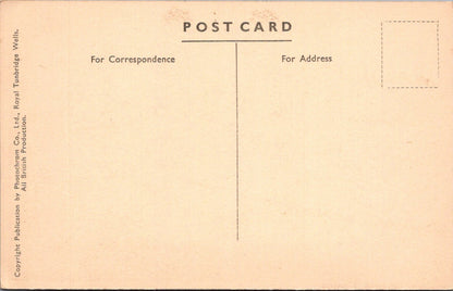 Caernarvonshire Postcard: Criccieth Esplanade Castle Beach Coast View XT5556