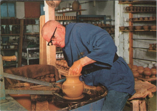 Gloucestershire Postcard: Prinknash Abbey Brother Thomas Potters Wheel XT3854