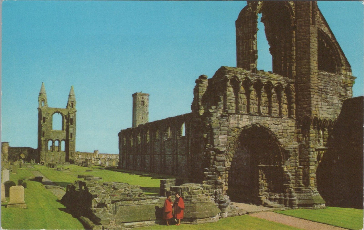 Fife Postcard: St Andrews Cathedral Ruins University Students 1970s XT5575
