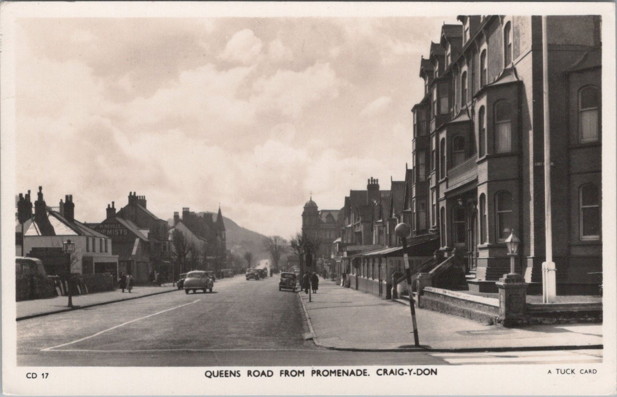 Caernarvonshire Postcard: Craig-Y-Don Queens Road Promenade RPPC 1950's XT5050