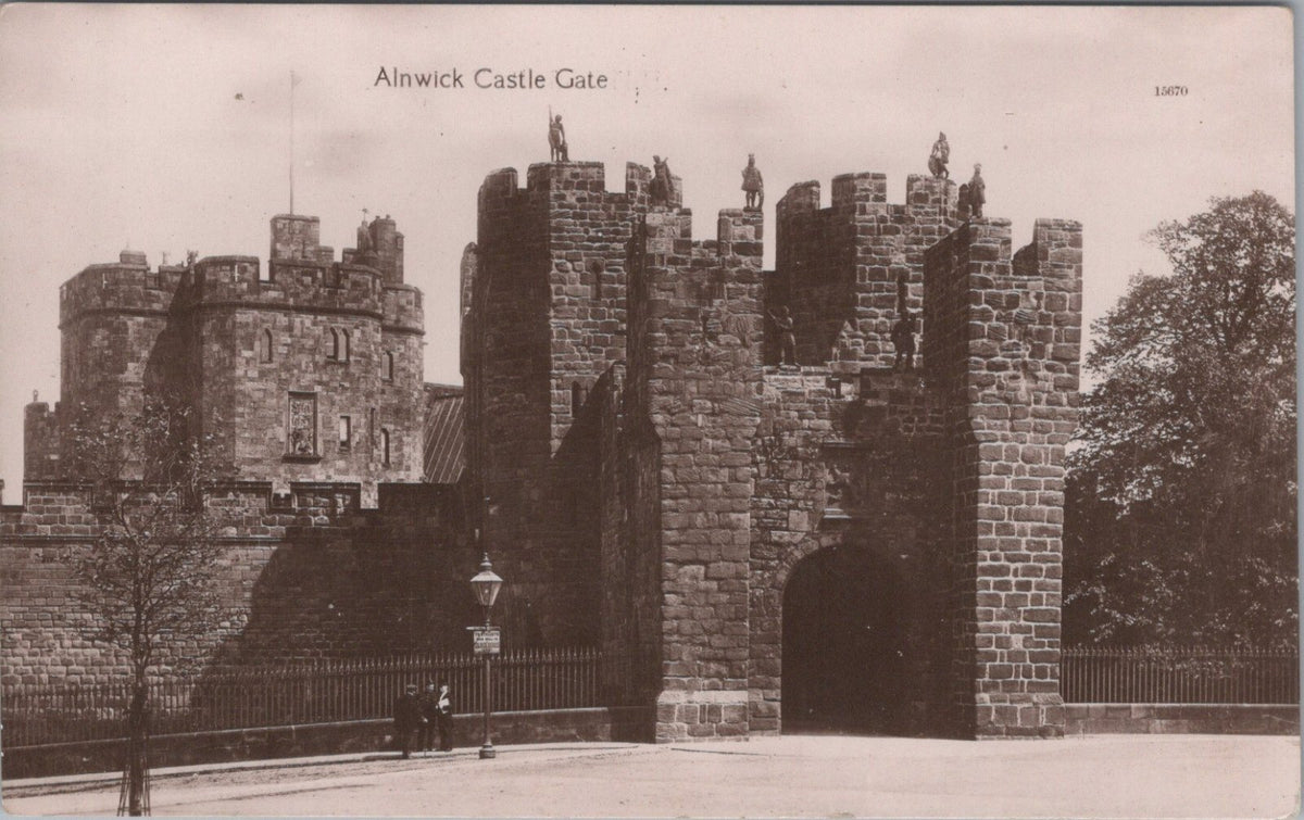 Northumberland Postcard: Alnwick Castle Gate Medieval Barbican 1910s RPPC XT4992