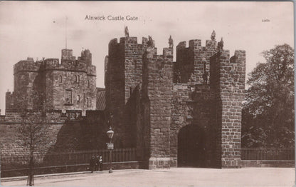 Northumberland Postcard: Alnwick Castle Gate Medieval Barbican 1910s RPPC XT4992