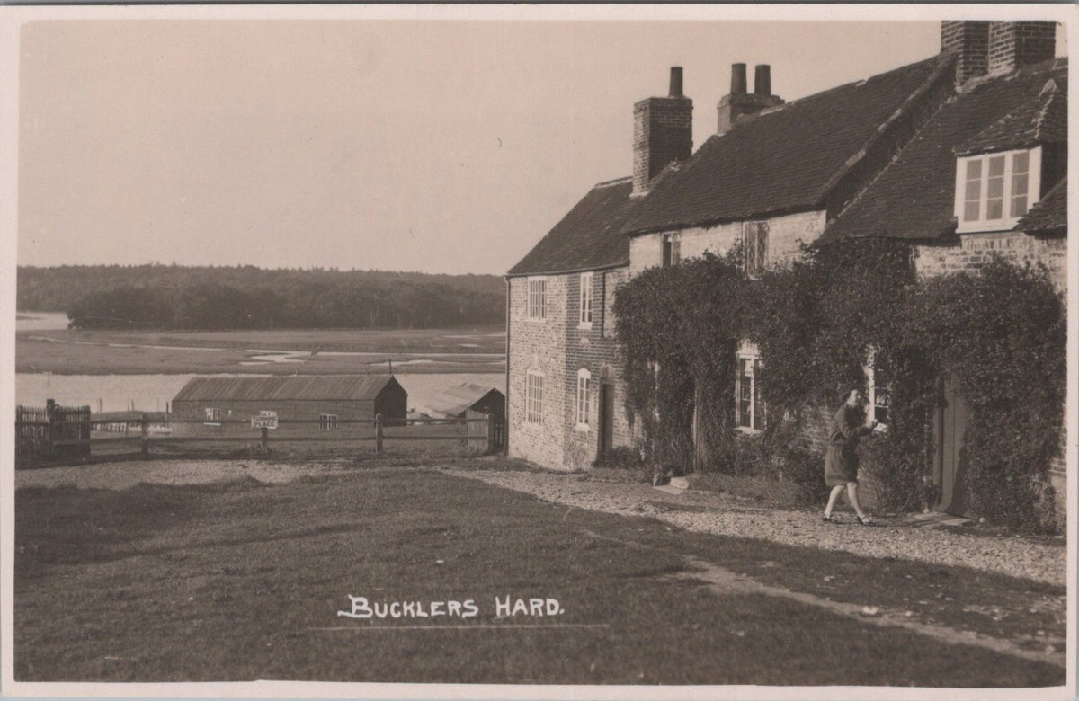 Hampshire Postcard: Bucklers Hard Beaulieu River New Forest Village 1930s XT3592