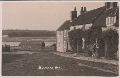 Hampshire Postcard: Bucklers Hard Beaulieu River New Forest Village 1930s XT3592