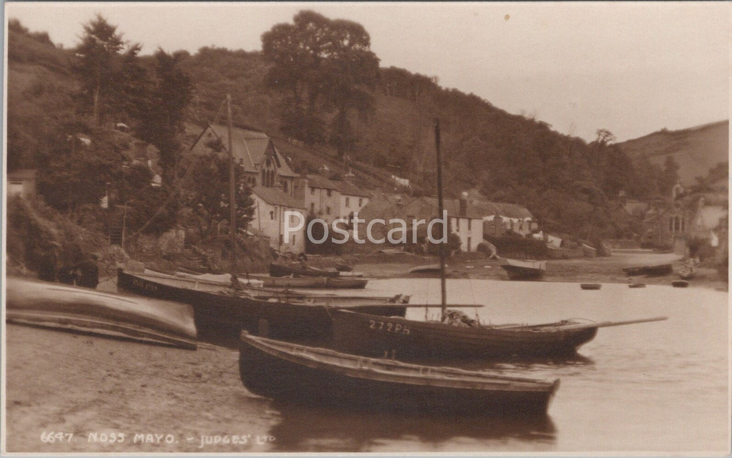 Devon Postcard:Noss Mayo, Newton Creek, Fishing Boats Houses,RPPC c1930's XT4432