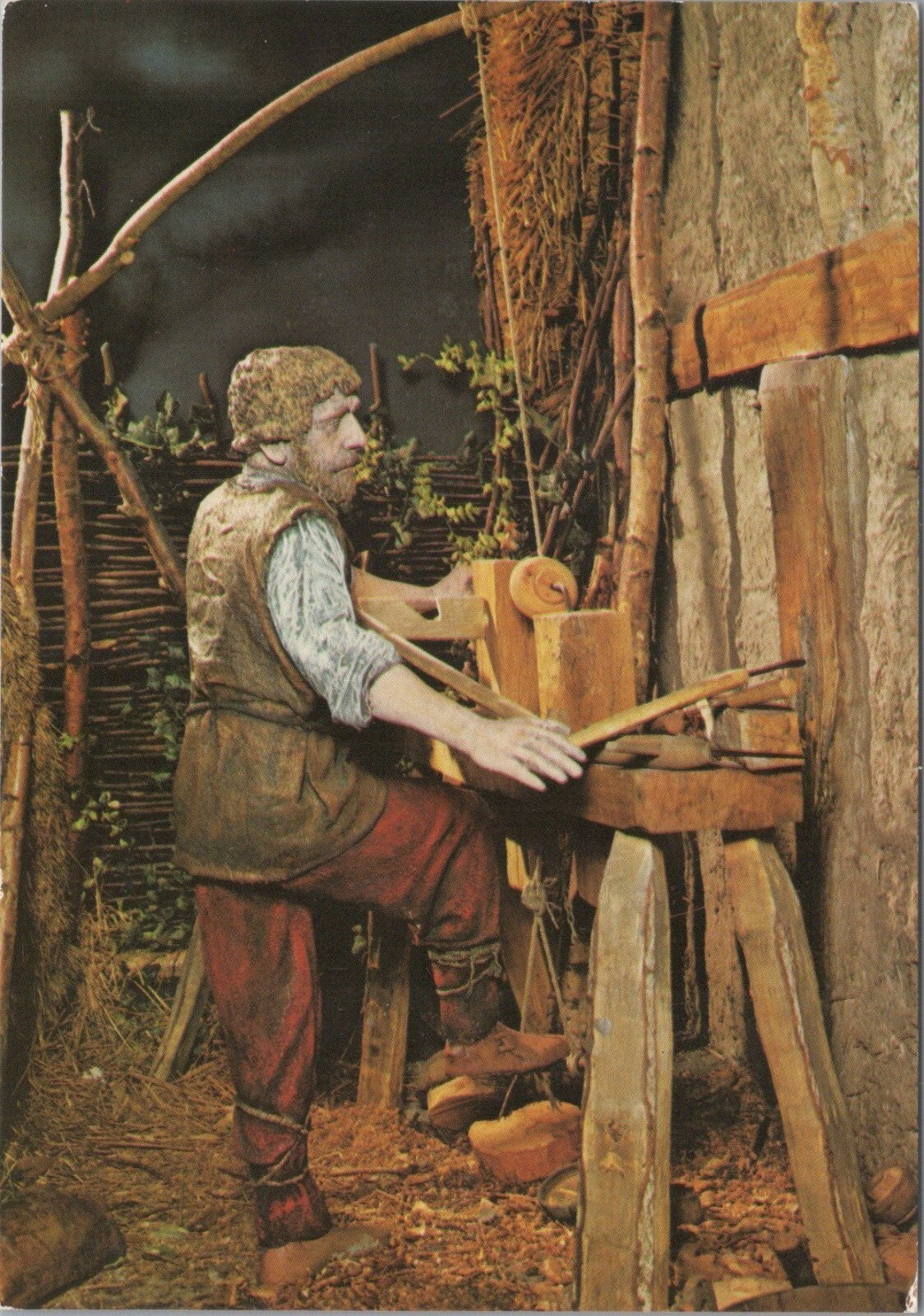 Yorkshire Postcard: The Woodturner Coppergate York Jim Kershaw 1980’s XT4093