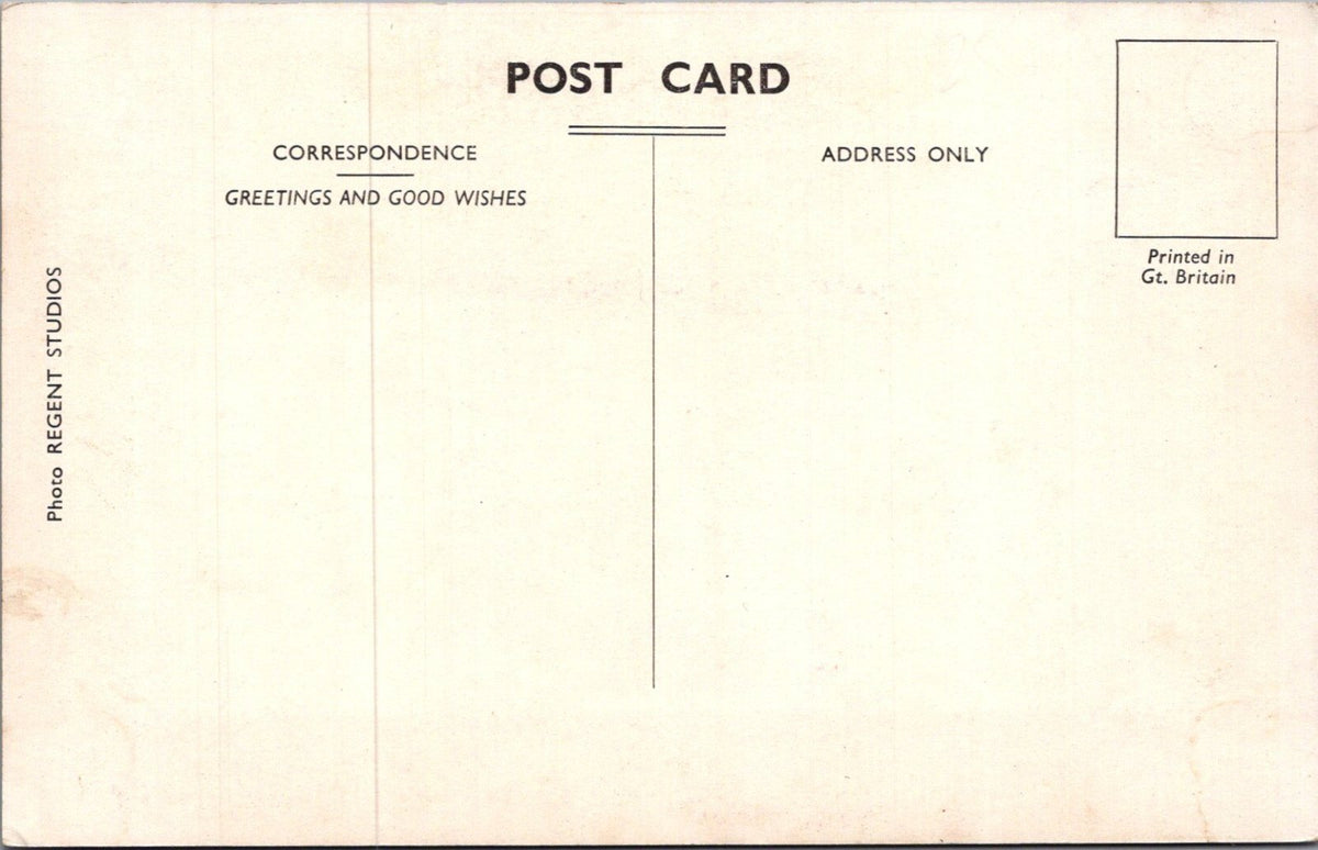 Somerset Postcard: County Hotel Taunton, Historic Street Frontage 1950's XT5518