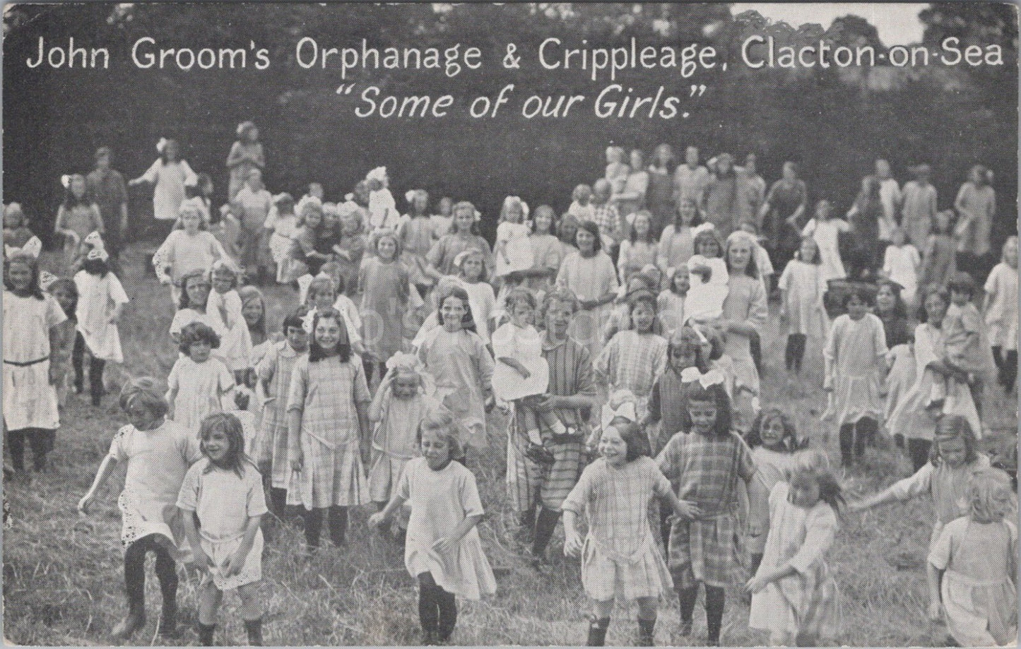 Essex Postcard:Clacton-on-Sea John Grooms Orphanage Crippleage Girls View XT3538