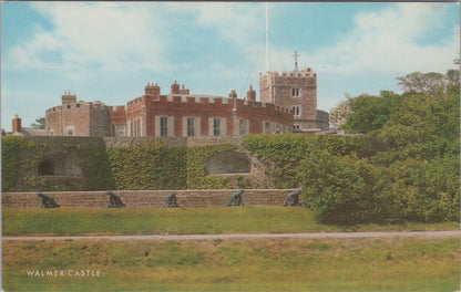 Kent Postcard:Walmer Castle Tudor Device Fortification Moat Cannons 1970s XT5299