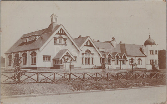 Wiltshire Postcard: Ian Hamilton Soldiers Home, Tidworth MB1958