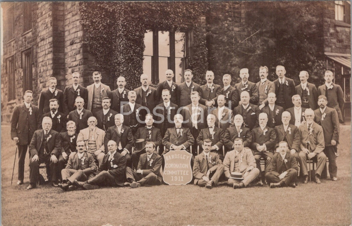 Lancashire Postcard: Bardsley Coronation Committee 1911 King George V Group W539